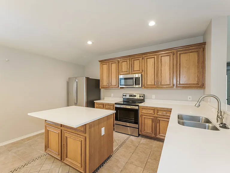 3830 Lake Ballinger Ln — Photo 12