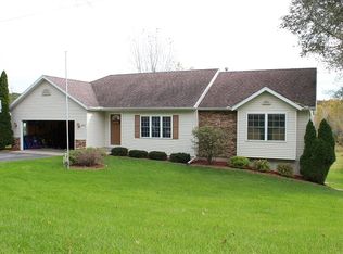6760 Snow Ave SE, Alto, MI 49302