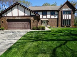 3585 Londonderry Ct, Hoffman Estates, IL 60067