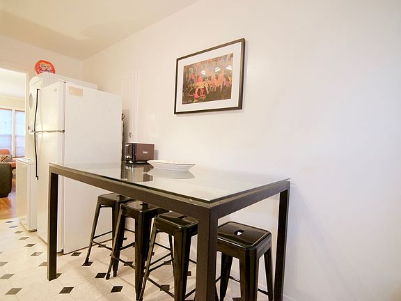 4th image of 670 N El Camino Real APT 2