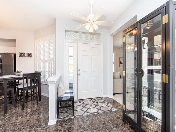 4th image of 1125 Villeroy Dr