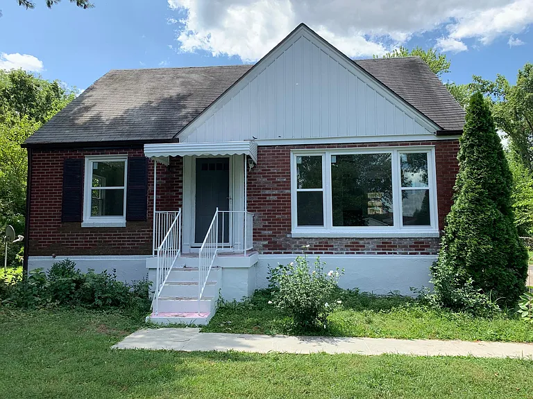 1116 Springview Dr — Photo 1