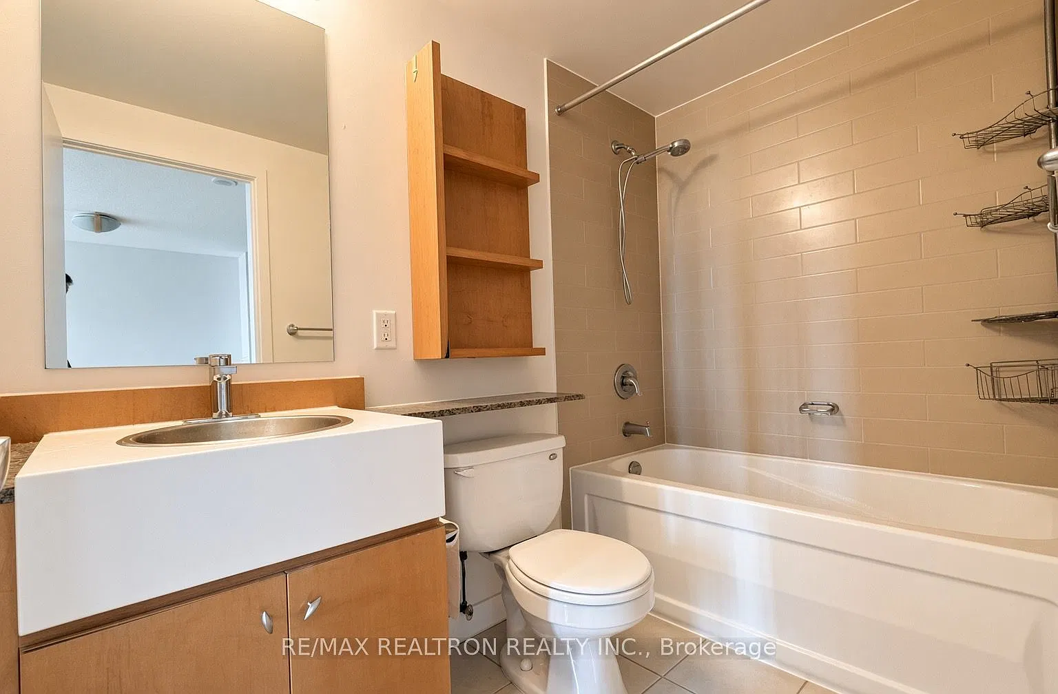 2 bed, $2,700 — Photo 4