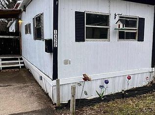 1422 Wana Dr, Erie, PA 16505