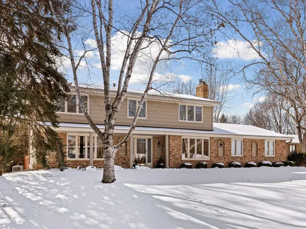 17205 27th Ave N, Plymouth, MN 55447