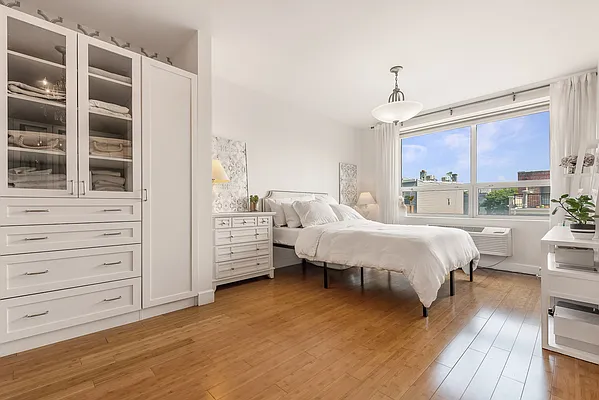 Rented by Modern Spaces | media 17