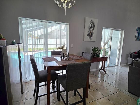 5th image of 763 Country Woods Cir
