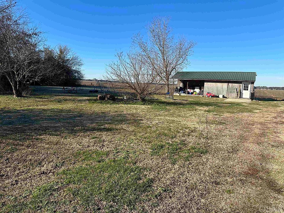 2nd image of 1833 Peartree Rd Lot 1