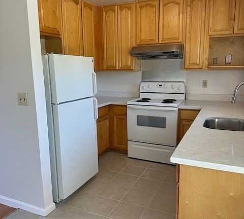 3rd image of 360 Del Medio Ave #1