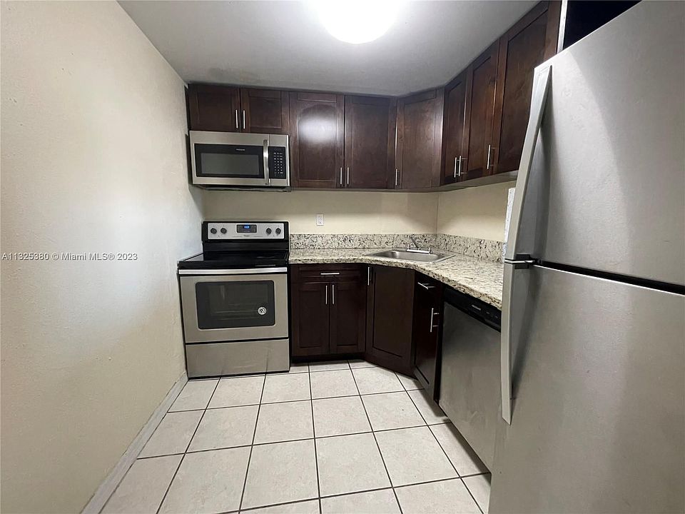 1st image of 4550 NW 9th St APT 702E
