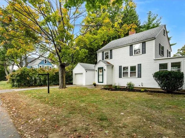 9 Dartmouth Street, Concord, NH 03301