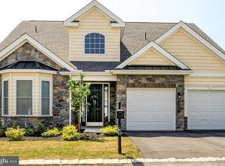 217 Loyal Dr, Mechanicsburg, PA 17050