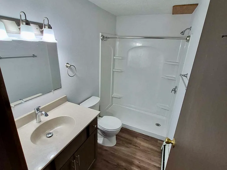 404 E 4th St #2 — Photo 6