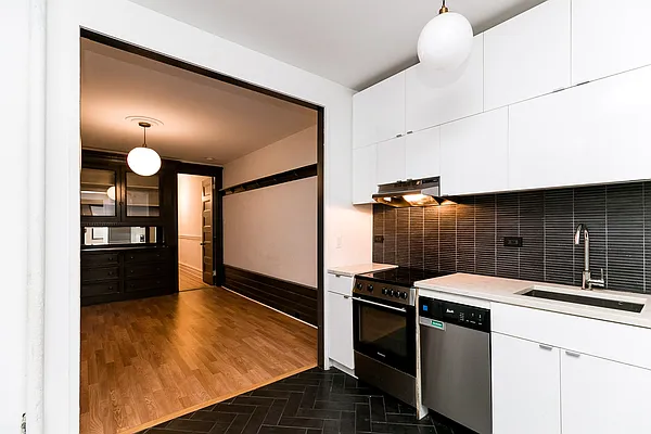 Rented by Nooklyn NYC LLC | media 47