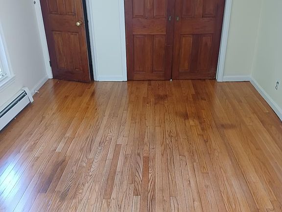 4th image of 15 White St #15