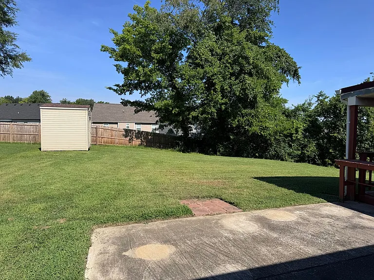 438 Kelsey Dr — Photo 20