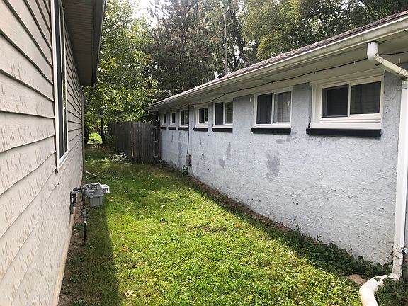 3rd image of 3358 Poplar Ave