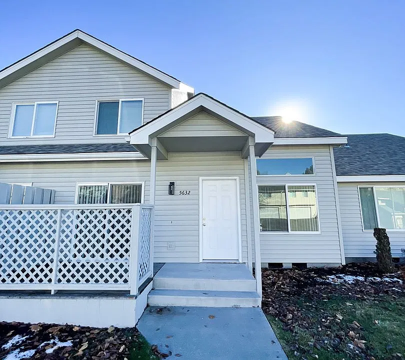 5630-5632 N Hills Dr #5634