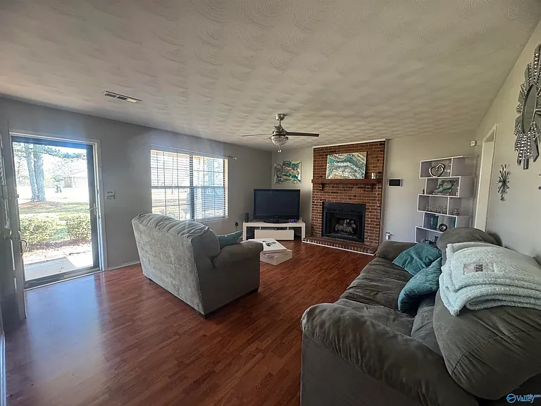 117 Water Oak Ct — Photo 4