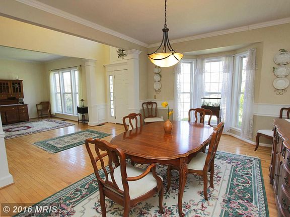 3rd image of 1503 Laurie Dr