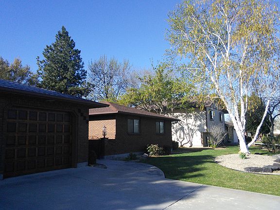2nd image of 8881 W Brookview Dr