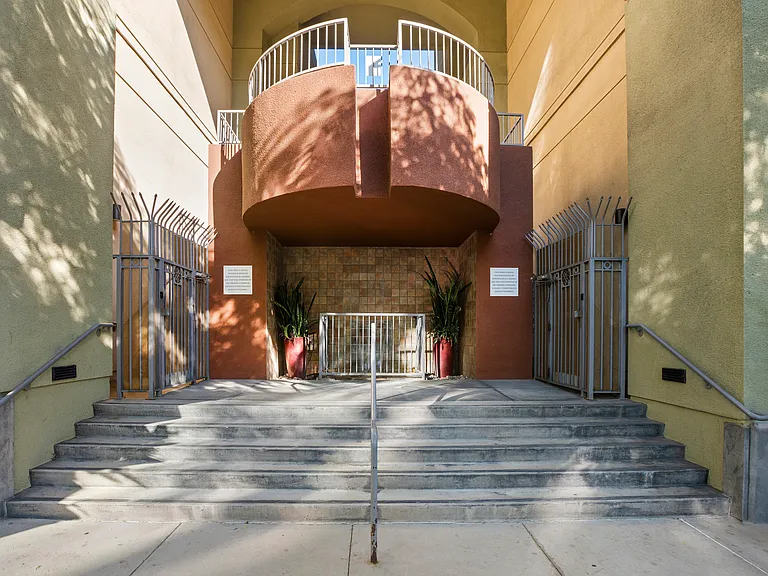 1501 Front St #431 — Photo 42
