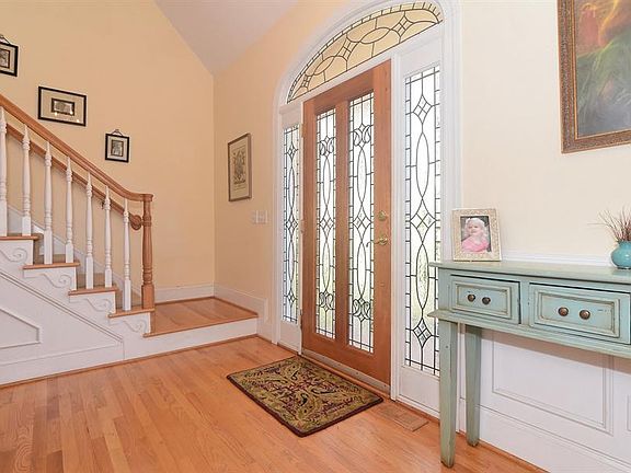 3rd image of 5021 Lansing Dr