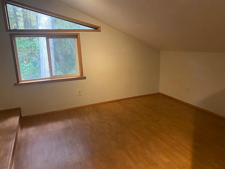 2401 Westwind Dr NW — Photo 7