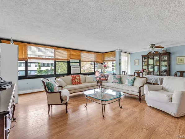 166-26 Powells Cove Boulevard #5D, Beechhurst, NY 11357