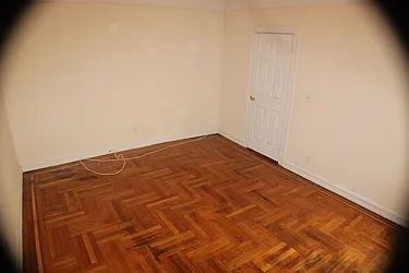 Rented by Roberto Guilbet, LREB