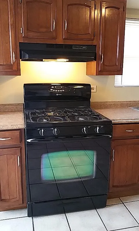 3 bed, $1,850 — Photo 3