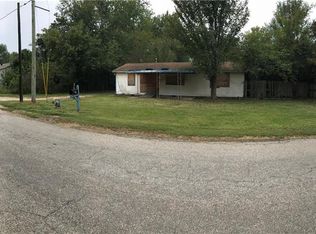 1510 N C St, Rogers, AR 72756