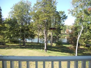 245 Carriage House Dr, Camden, TN 38320