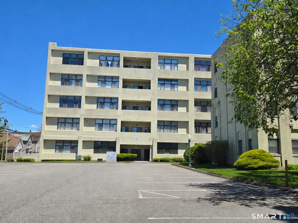 103 Judd Square #103, Wallingford, CT 06492