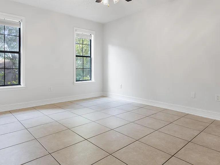5236 Treetops Dr #L-104 — Photo 11