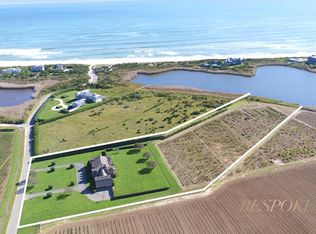 83 Fowler St, Southampton, NY 11968