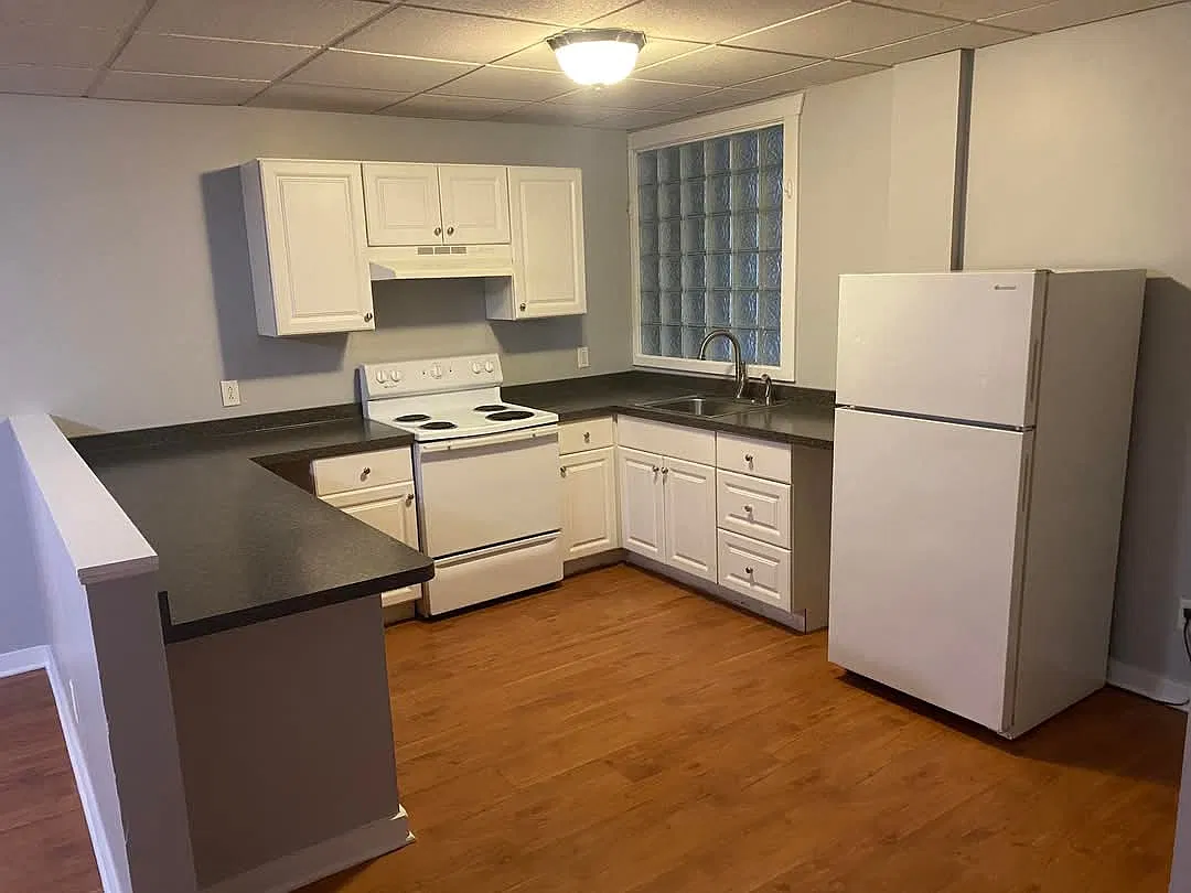 1 bed, 850 sqft, $1,000 — Photo 3