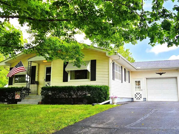 204 NW 3rd Ave, Aledo, IL 61231