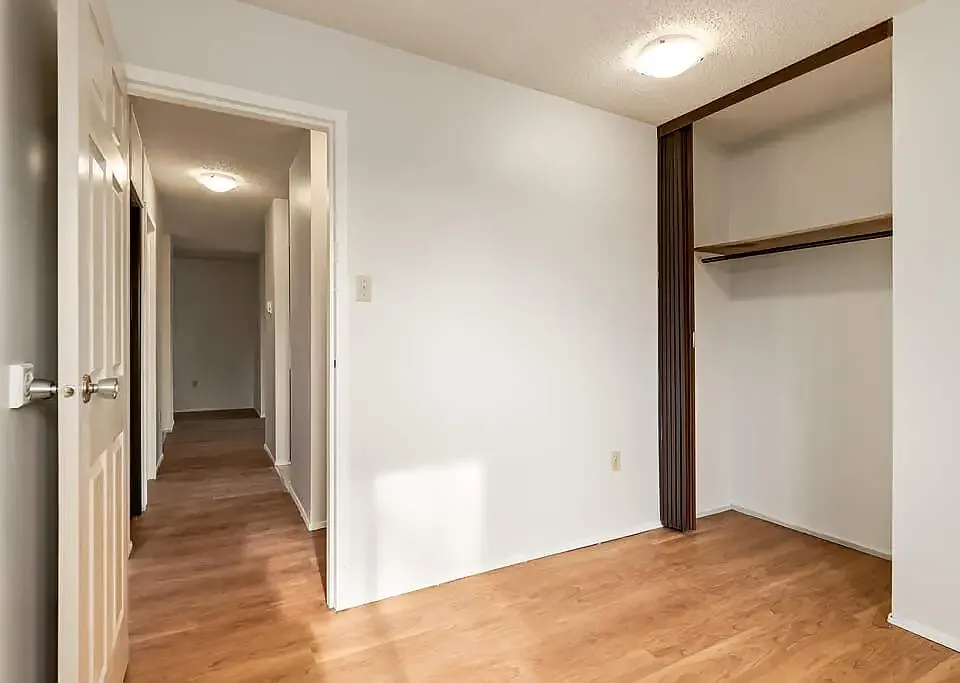 175 Algonquin Rd W