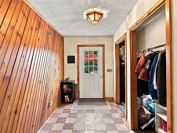 2nd image of 5490 Updyke Rd