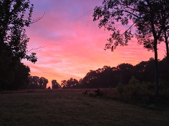 2nd image of 7061 E Plunders Creek Rd