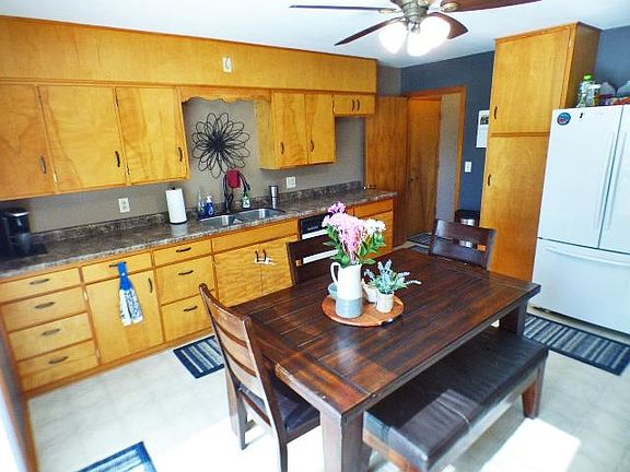 5th image of 3990 E 29th Ave