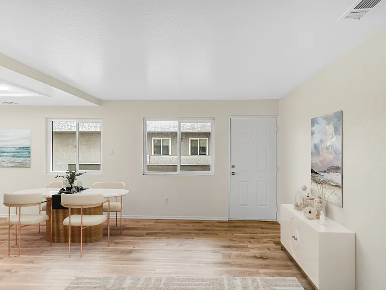 1005 E Avenue R #11 — Photo 4
