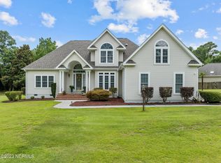 111 Belvedere Ct, Hampstead, NC 28443