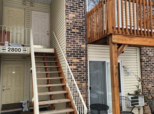 2800 Light Rd APT 204, Oswego, IL 60543