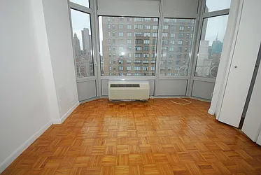 Rented by Luxury Habitat