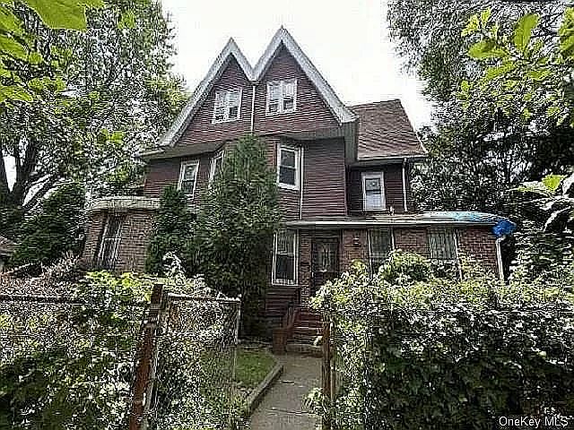 2nd image of 705 E 21st St