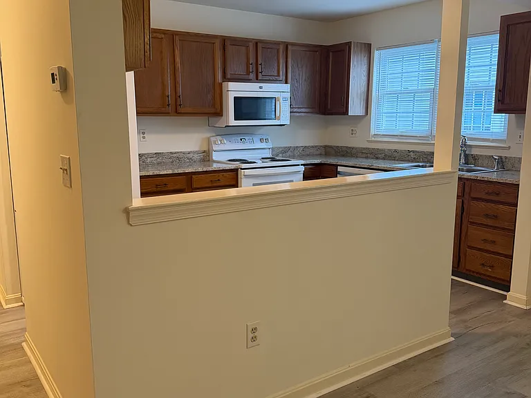 2115 Wexford Rd — Photo 6
