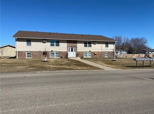 710 Hillcrest St #4 & 9, Baldwin, WI 54002