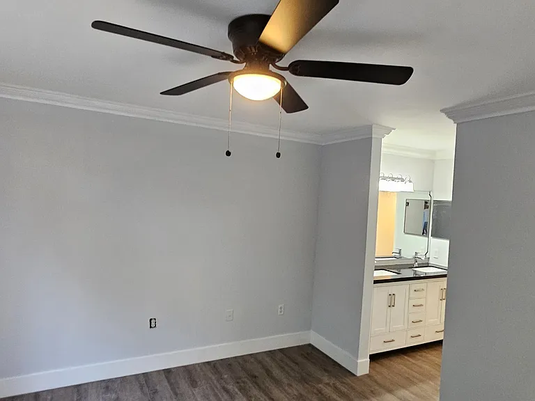 400 Scotia Dr #203 — Photo 40